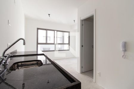 Cozinha de apartamento à venda com 1 quarto, 21m² em Vila Firmiano Pinto, São Paulo