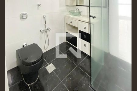 Banheiro de apartamento para alugar com 1 quarto, 65m² em Rio Branco, Novo Hamburgo