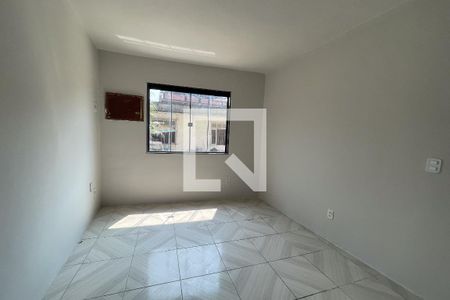 Quarto de casa para alugar com 1 quarto, 50m² em Vila Leopoldina, Duque de Caxias