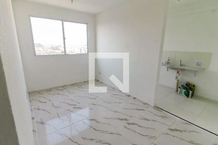 Sala de apartamento para alugar com 2 quartos, 45m² em Jardim Paris, São Paulo