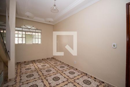 Sala 1 de casa para alugar com 4 quartos, 210m² em Recanto das Emas, Brasília