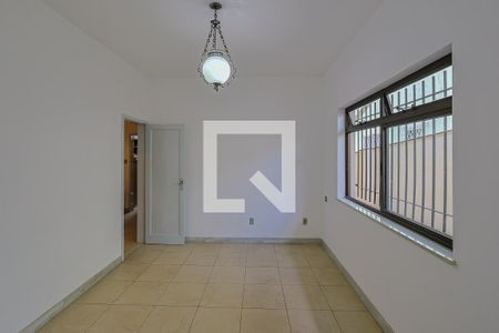 Sala de casa à venda com 3 quartos, 206m² em Santa Efigênia, Belo Horizonte