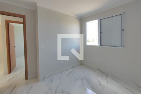 Quarto 2 de apartamento para alugar com 2 quartos, 44m² em Jardim Esmeraldina, Campinas