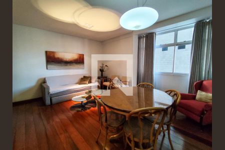 Sala de apartamento para alugar com 2 quartos, 75m² em Funcionários, Belo Horizonte