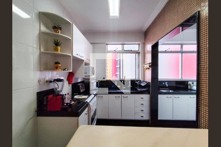 Cozinha de apartamento à venda com 2 quartos, 75m² em Funcionários, Belo Horizonte