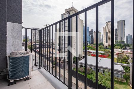 Sala/Cozinha - Varanda de apartamento para alugar com 1 quarto, 28m² em Pinheiros, São Paulo