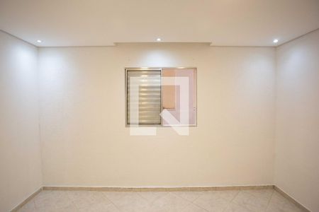 Sala/Quarto de casa para alugar com 1 quarto, 55m² em Taboão, Diadema