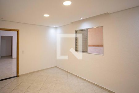 Sala/Quarto de casa para alugar com 1 quarto, 55m² em Taboão, Diadema