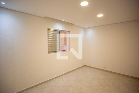 Sala/Quarto de casa para alugar com 1 quarto, 55m² em Taboão, Diadema