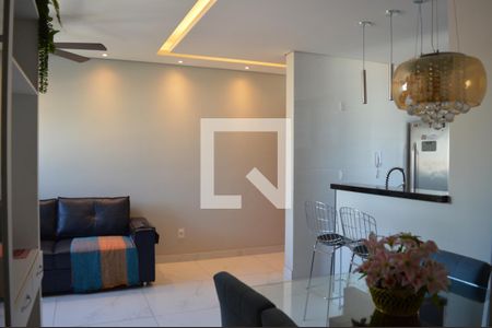 Sala de apartamento à venda com 2 quartos, 56m² em Cabral, Contagem