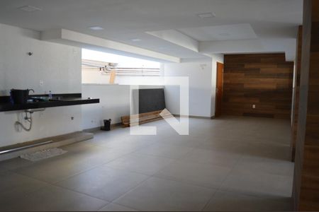 Sala de apartamento à venda com 2 quartos, 56m² em Cabral, Contagem