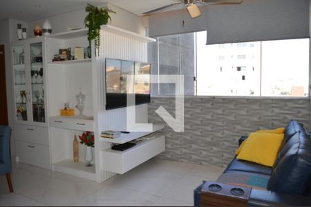 Sala de apartamento à venda com 2 quartos, 56m² em Cabral, Contagem