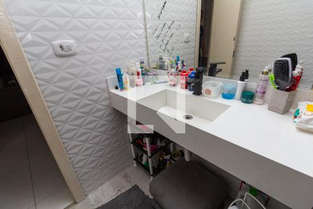 Casa à venda com 200m², 3 quartos e 2 vagas Casa à venda com 200m², 3 quartos e 2 vagasBanheiro