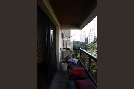 Varanda de apartamento à venda com 4 quartos, 150m² em Vila Suzana, São Paulo