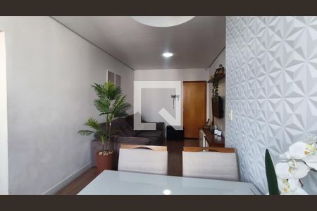 Sala de apartamento à venda com 2 quartos, 63m² em Europa, Contagem