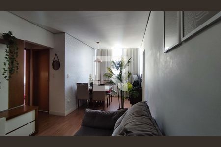 Sala de apartamento à venda com 2 quartos, 63m² em Europa, Contagem