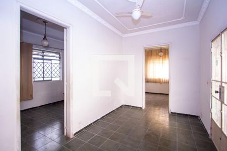 Sala de casa à venda com 3 quartos, 200m² em Icaraí, Niterói