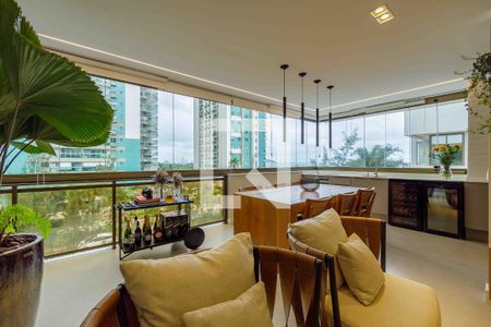 Varanda de apartamento à venda com 2 quartos, 120m² em Barra da Tijuca, Rio de Janeiro