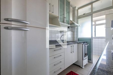 Cozinha de apartamento à venda com 2 quartos, 49m² em Pinheiros, São Paulo