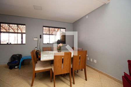 Sala 1 de casa para alugar com 4 quartos, 320m² em Riacho Fundo I, Brasília