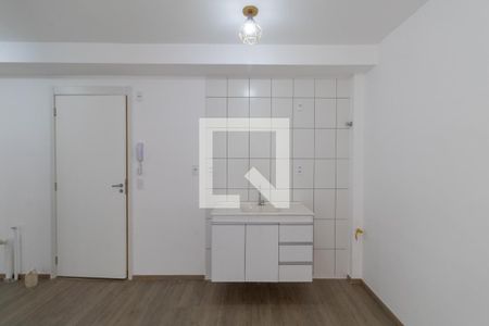 Sala e Cozinha  de apartamento para alugar com 2 quartos, 39m² em Vila Ré, São Paulo