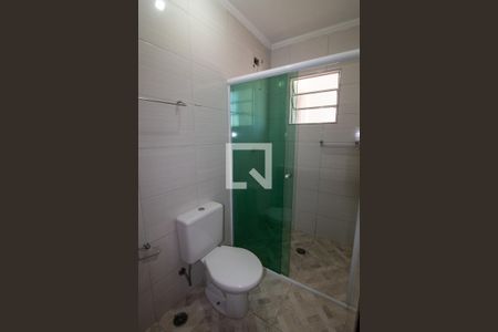 Banheiro do Quarto 1 de casa para alugar com 3 quartos, 110m² em Jardim Bonfiglioli, São Paulo