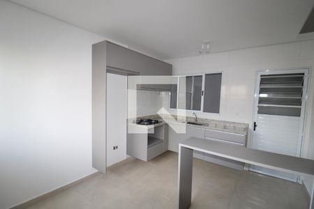 Sala / Cozinha de apartamento para alugar com 2 quartos, 43m² em Carandiru, São Paulo