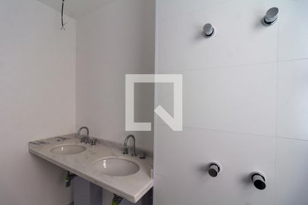 Banheiro Quarto 1 de apartamento à venda com 3 quartos, 126m² em Vila Yara, Osasco