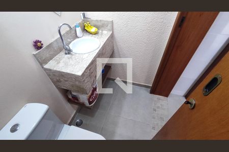 Casa à venda com 250m², 3 quartos e 3 vagas Casa à venda com 250m², 3 quartos e 3 vagasLavabo