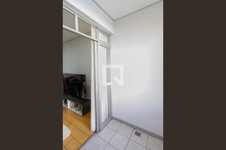 Varanda da sala de apartamento para alugar com 3 quartos, 79m² em Itapoã, Belo Horizonte