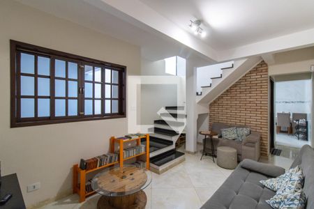 Sala de casa para alugar com 3 quartos, 125m² em Jardim Rossi, Guarulhos