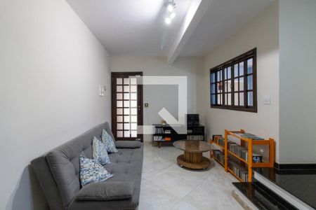 Sala de casa para alugar com 3 quartos, 125m² em Jardim Rossi, Guarulhos