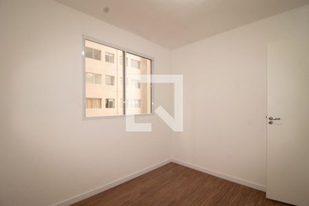 Quarto 2 de apartamento para alugar com 2 quartos, 45m² em Vila Santos, São Paulo