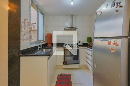 Cozinha de apartamento à venda com 3 quartos, 89m² em Estoril, Belo Horizonte