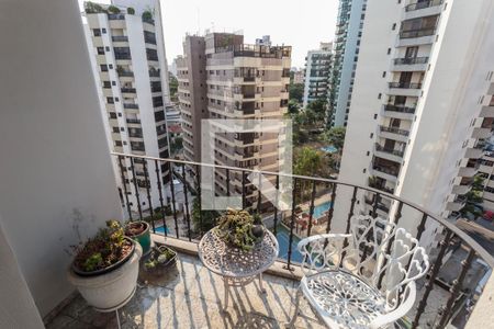 Varanda de apartamento à venda com 3 quartos, 255m² em Indianópolis, São Paulo