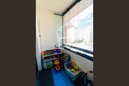 Sacada Sala de apartamento à venda com 3 quartos, 74m² em São Judas, São Paulo