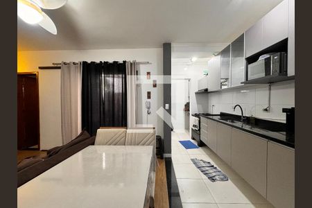 Sala de apartamento à venda com 2 quartos, 51m² em Vila Vitória, Santo André