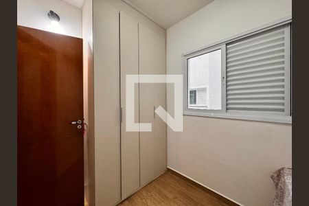 Quarto 1 de apartamento para alugar com 2 quartos, 51m² em Vila Vitória, Santo André