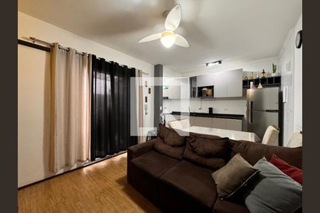 Sala de apartamento para alugar com 2 quartos, 51m² em Vila Vitória, Santo André