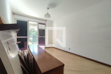 Sala de apartamento à venda com 3 quartos, 80m² em Tanque, Rio de Janeiro