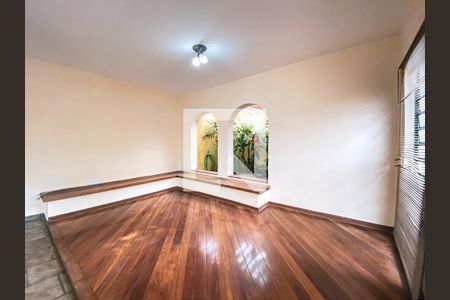 Sala de casa à venda com 3 quartos, 330m² em Parque Continental, São Paulo