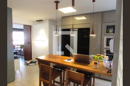 Cozinha de apartamento à venda com 3 quartos, 200m² em Jardim Fonte do Morumbi, São Paulo