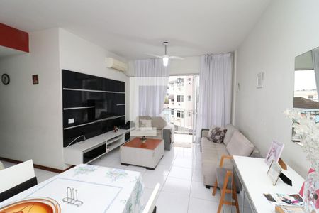 Sala de apartamento à venda com 2 quartos, 70m² em Jardim Guanabara, Rio de Janeiro