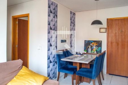 Sala de apartamento para alugar com 2 quartos, 60m² em Campo Novo, Porto Alegre