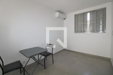 Sala de kitnet/studio para alugar com 1 quarto, 30m² em Cidade Universitária, Campinas