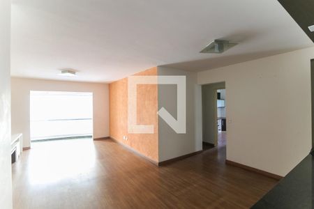 Sala de apartamento para alugar com 3 quartos, 110m² em Chácara Agrindus, Taboão da Serra