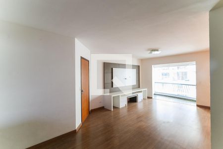 Sala de apartamento para alugar com 3 quartos, 110m² em Chácara Agrindus, Taboão da Serra