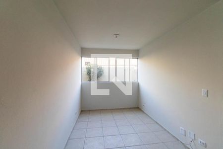 Sala de apartamento para alugar com 3 quartos, 50m² em Novo Mundo, Curitiba