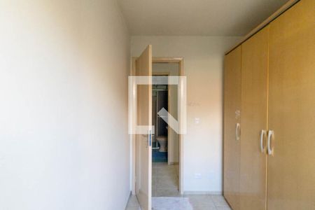 Quarto 1 de apartamento para alugar com 3 quartos, 50m² em Novo Mundo, Curitiba