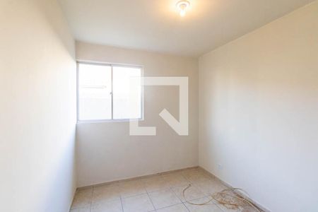 Quarto 2 de apartamento para alugar com 3 quartos, 50m² em Novo Mundo, Curitiba